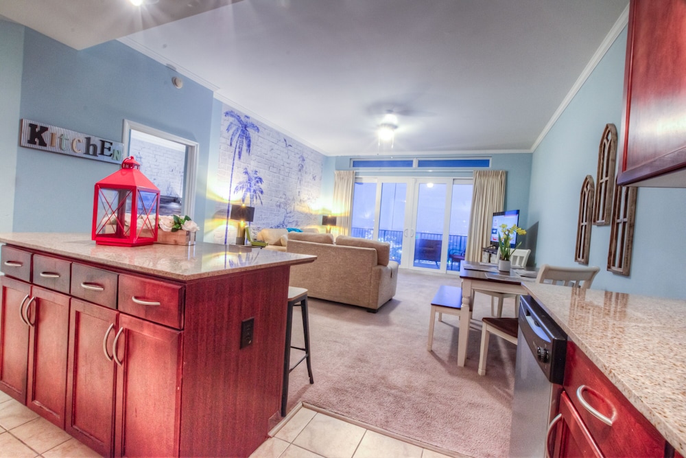 Laketown Wharf Resort by Aneliya's Rentals - photo 555
