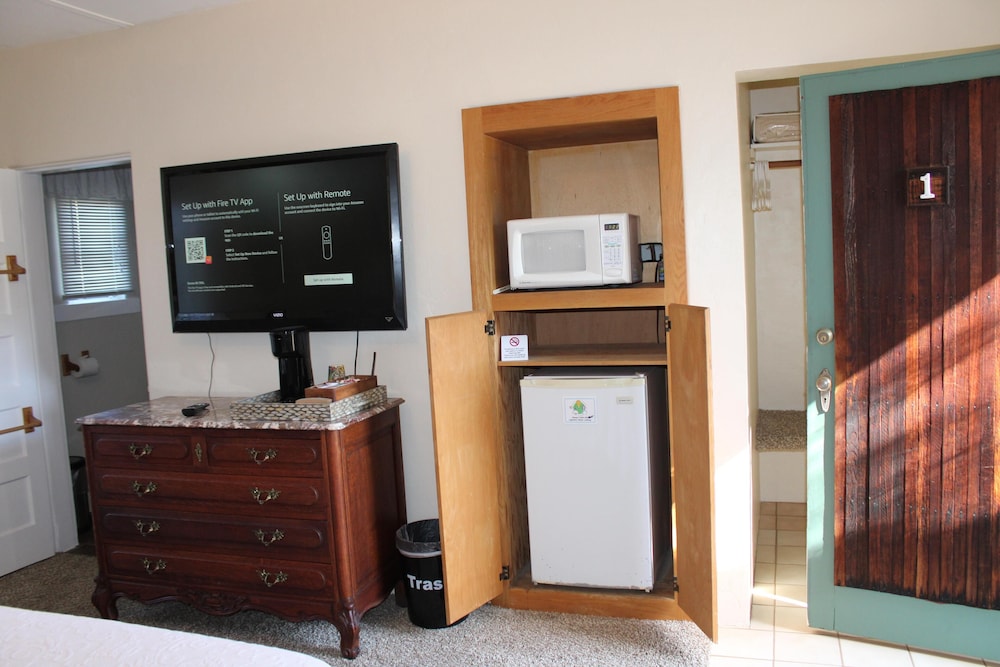 The Bonnie Inn Unit 1 - photo 3