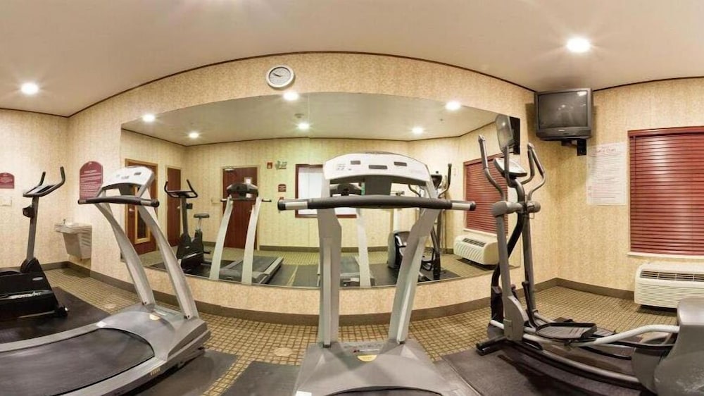 Holiday Inn Express Hotel & Suites Gainesville by IHG - photo 38