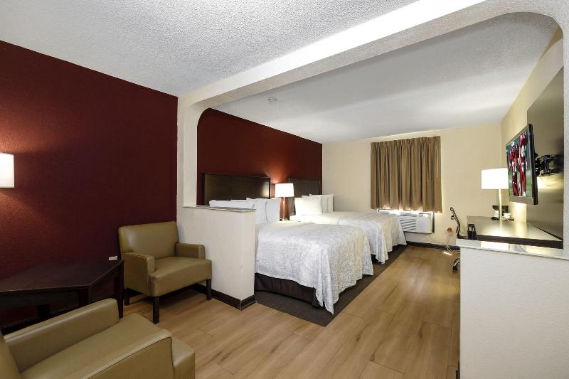 Red Roof Inn PLUS & Suites Opelika - photo 34