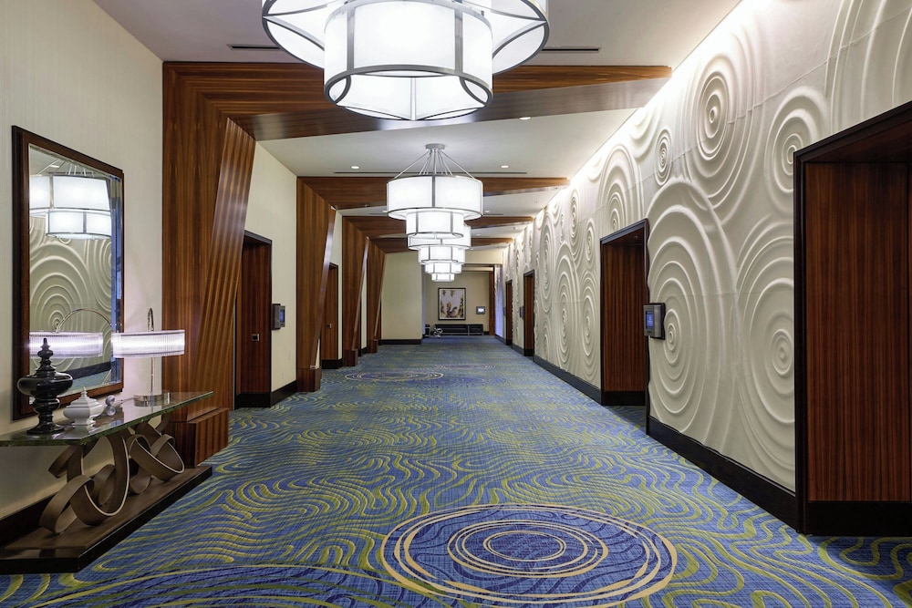 Renaissance Arlington Capital View Hotel - photo 58