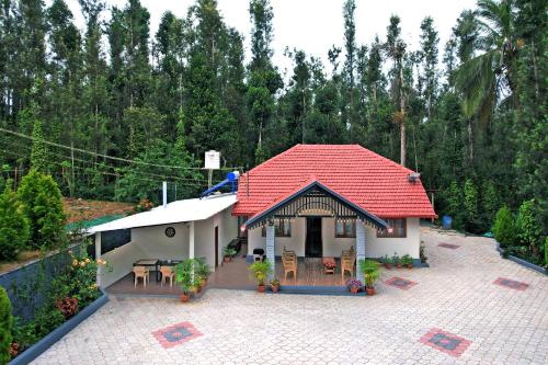 Hazel Retreat Full Home & Coffee Estate — 4-Star Luxury Hotel in Chikmagalur, India