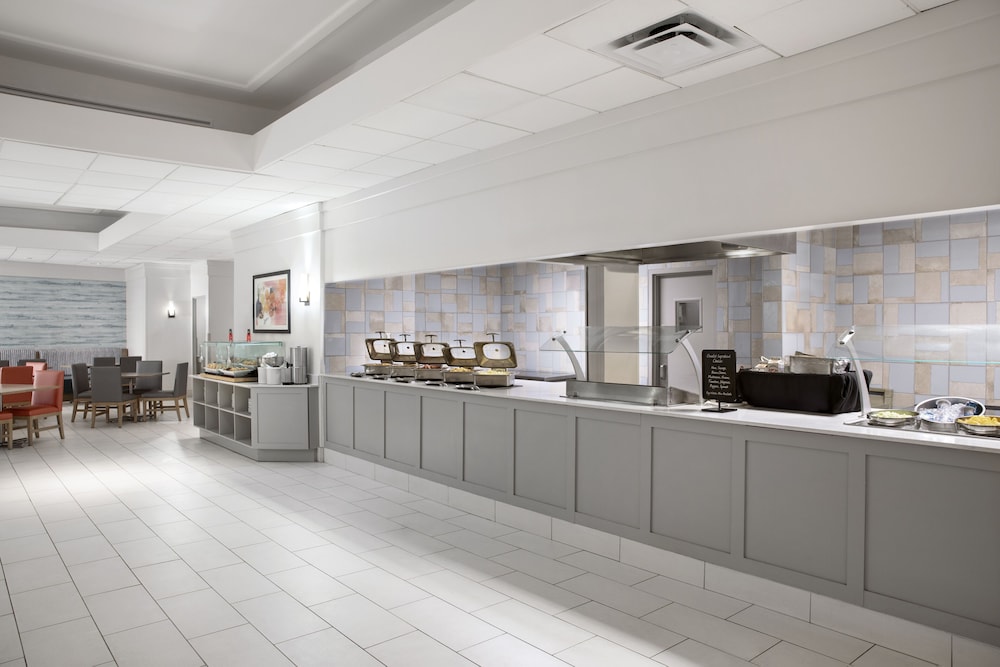 Embassy Suites by Hilton Tampa Airport Westshore - photo 41