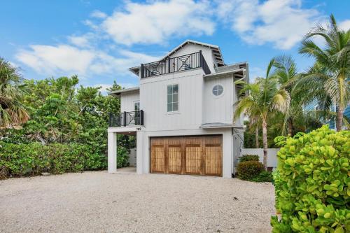 Beach Escape - photo 45