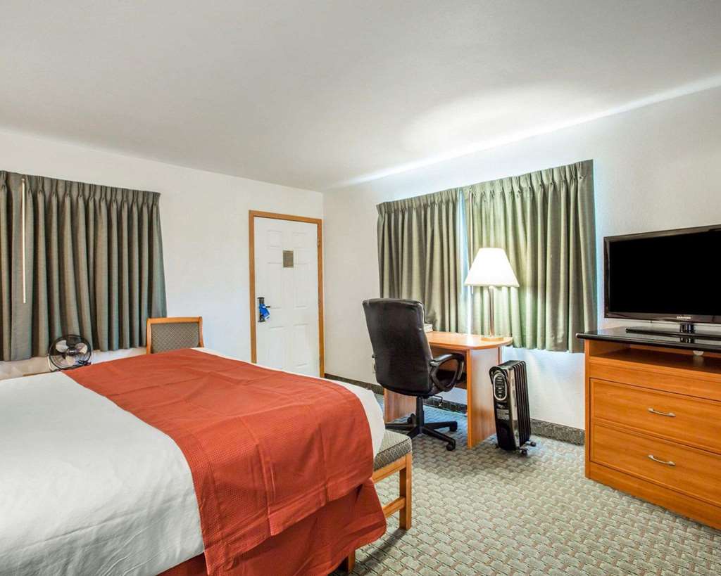Rodeway Inn Newport - photo 18