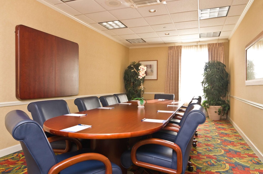 Hilton Garden Inn Wooster - photo 63
