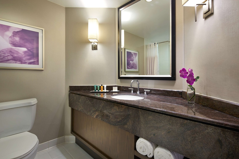 Hilton Long Beach Hotel - photo 38