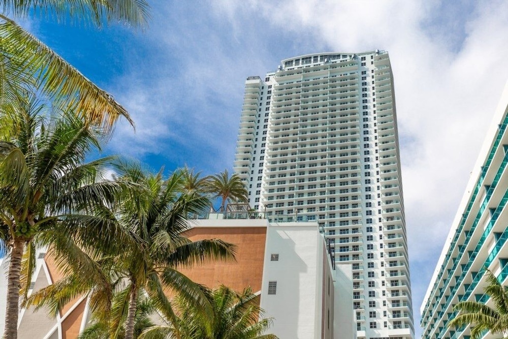 Hyde Beach House Luxury resort 3 Bedroom Condo by RedAwning - photo 49