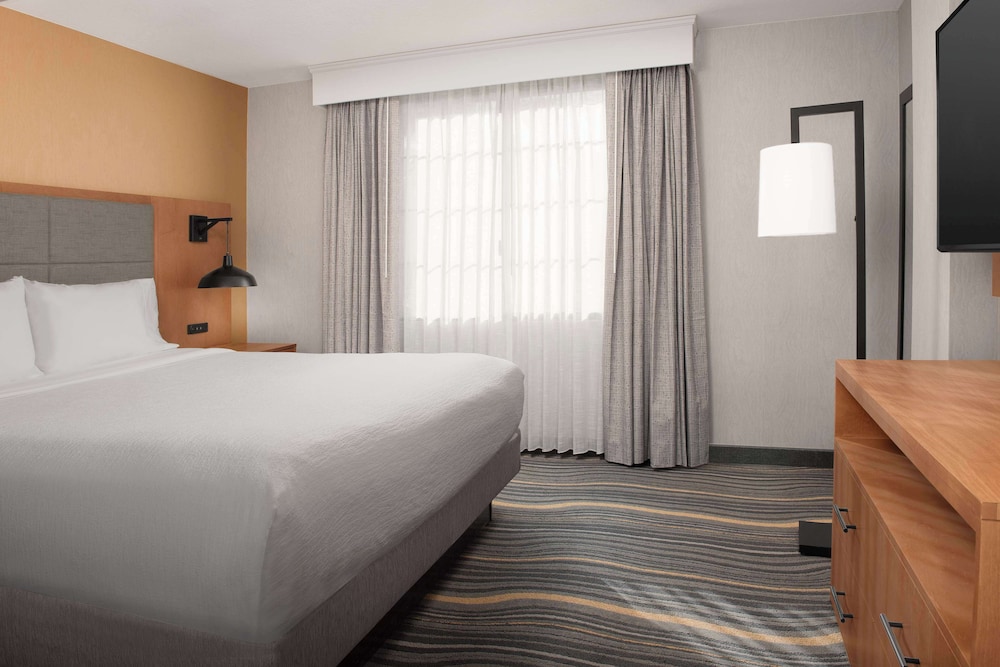 Embassy Suites La Quinta Hotel & Spa - photo 16