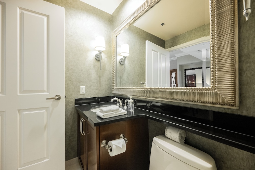 StripViewSuites at Signature - photo 221