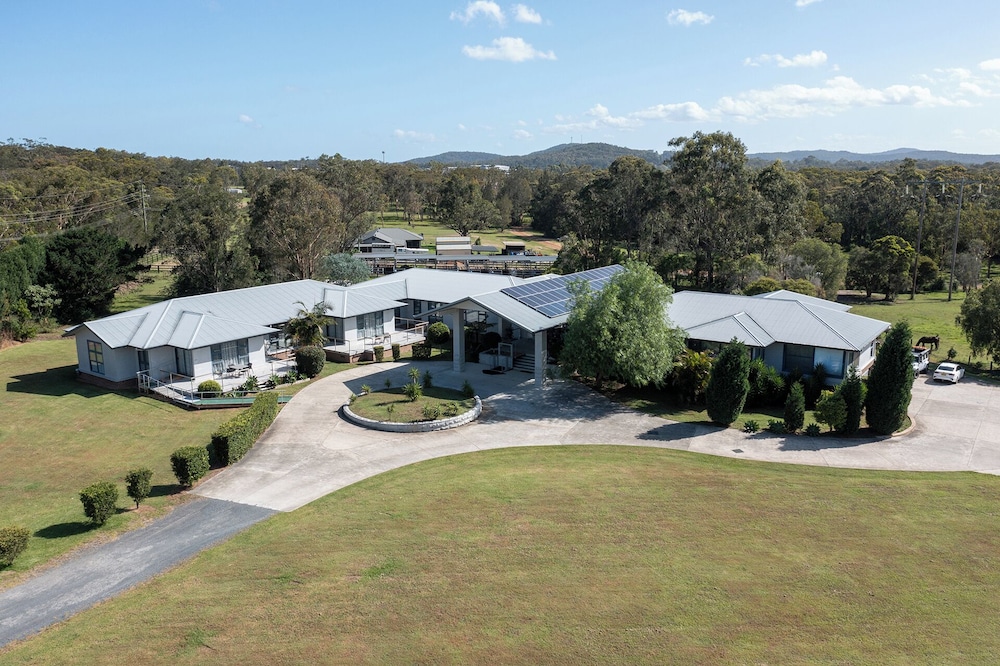 Lake Macquarie Manor - last minute hotel in Morisset
