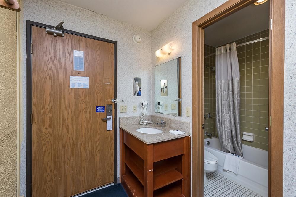 Motel 6 Moline - photo 45