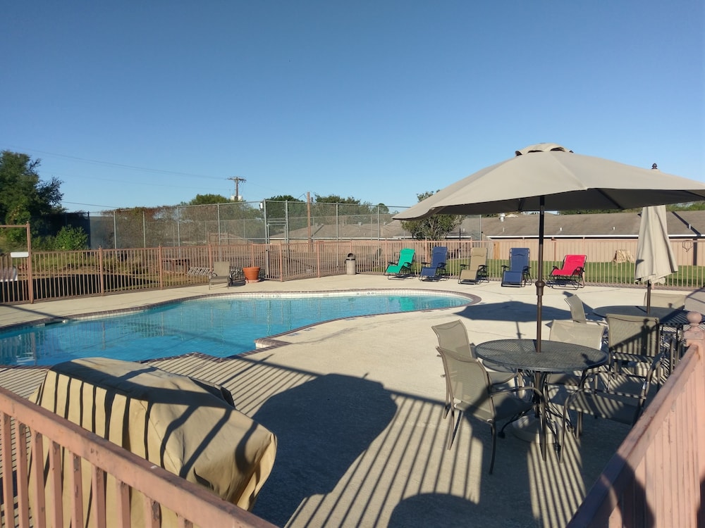 Windcrest Inn and Suites - photo 41