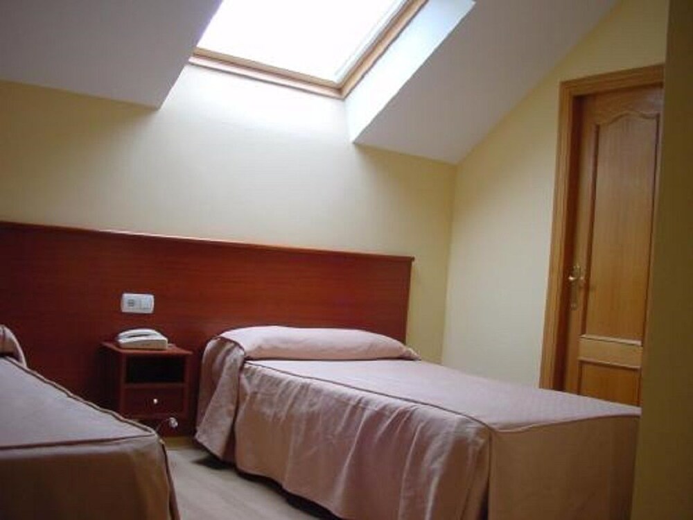 Hotel La Mora — Villablino — photo 3