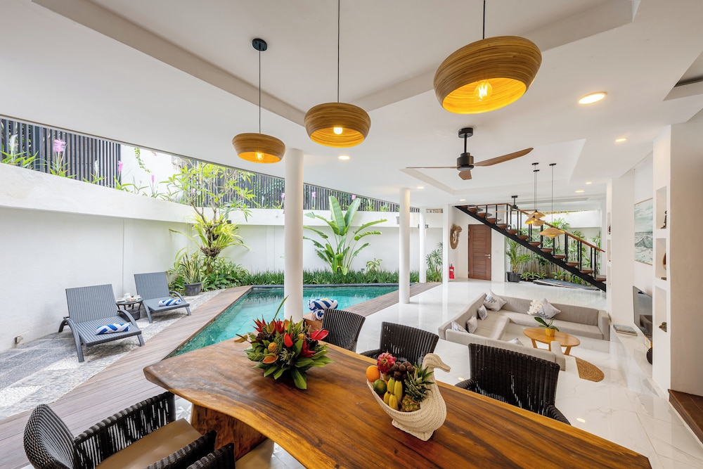 Villa La Sirena 4 by Nagisa Bali — 4-Star Luxury Hotel in Seminyak, Indonesia
