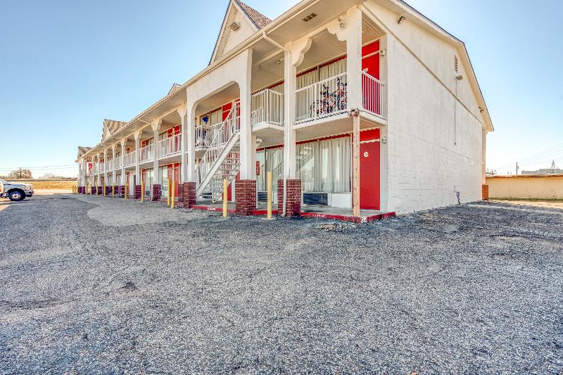 OYO Hotel Waco University Area I 35 - photo 5