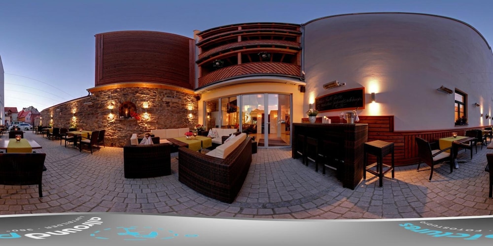 Ringhotel Schlossberg Neustadt - carbon neutral hotel in Neustadt