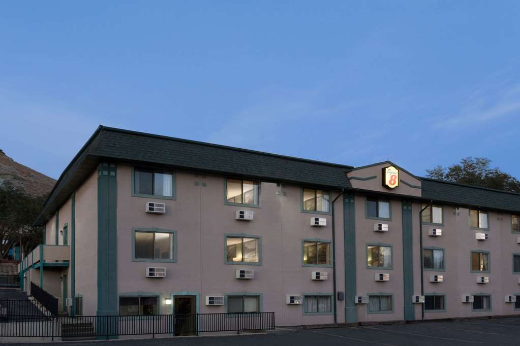 Super 8 by Wyndham Green River - featured photo