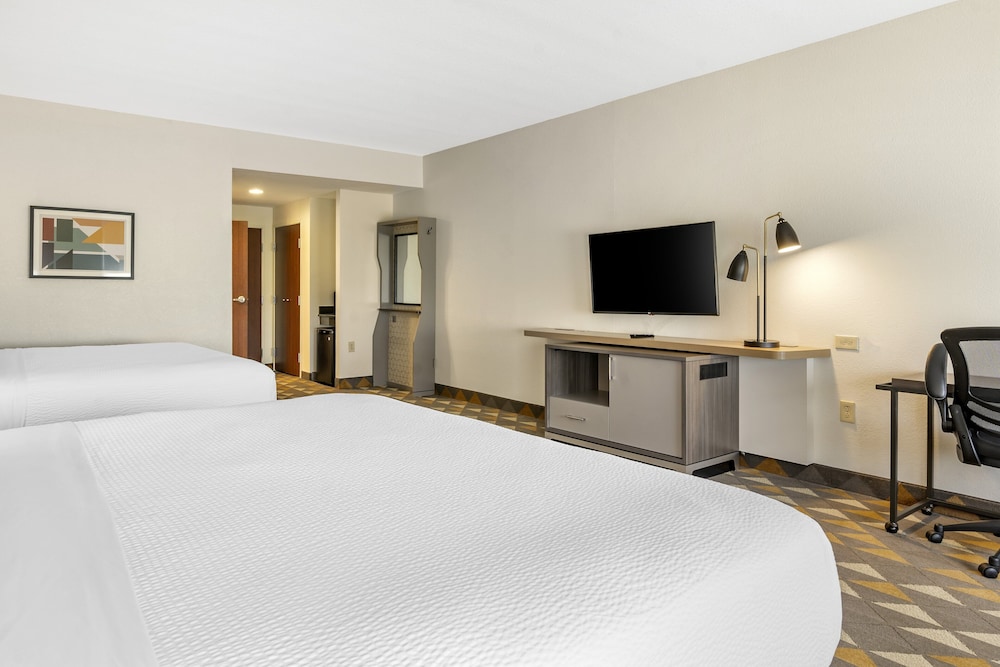 Holiday Inn Louisville Airport South by IHG - photo 8