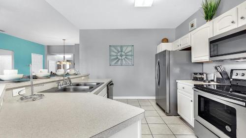 Striking 5br Resort Home Private Pool Spa Disney - photo 15