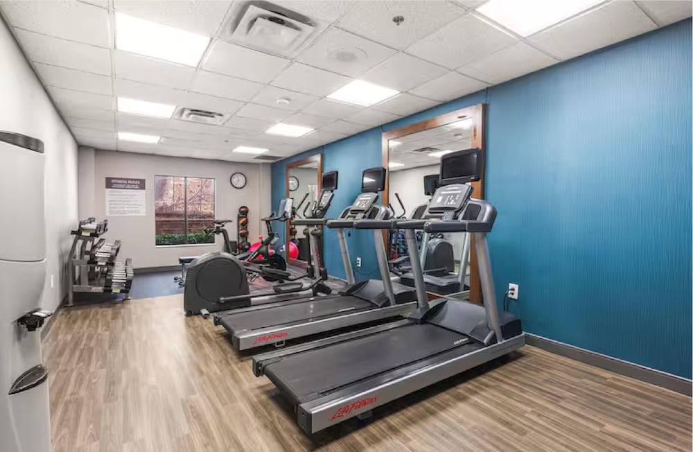 Hampton Inn Columbus North - photo 45