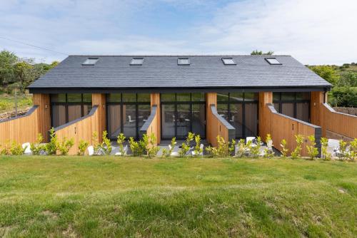 Romano Estate The Courtyard — 4-Star Luxury Hotel in Penzance, United Kingdom