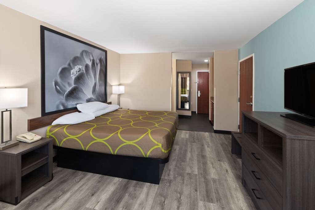 Super 8 by Wyndham Lubbock West - photo 12