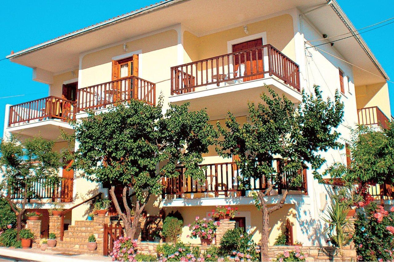 Nondas Hotel in Samos, Greece