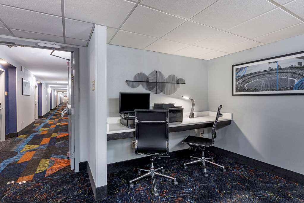 Best Western Plus St. Louis West Westport - photo 9