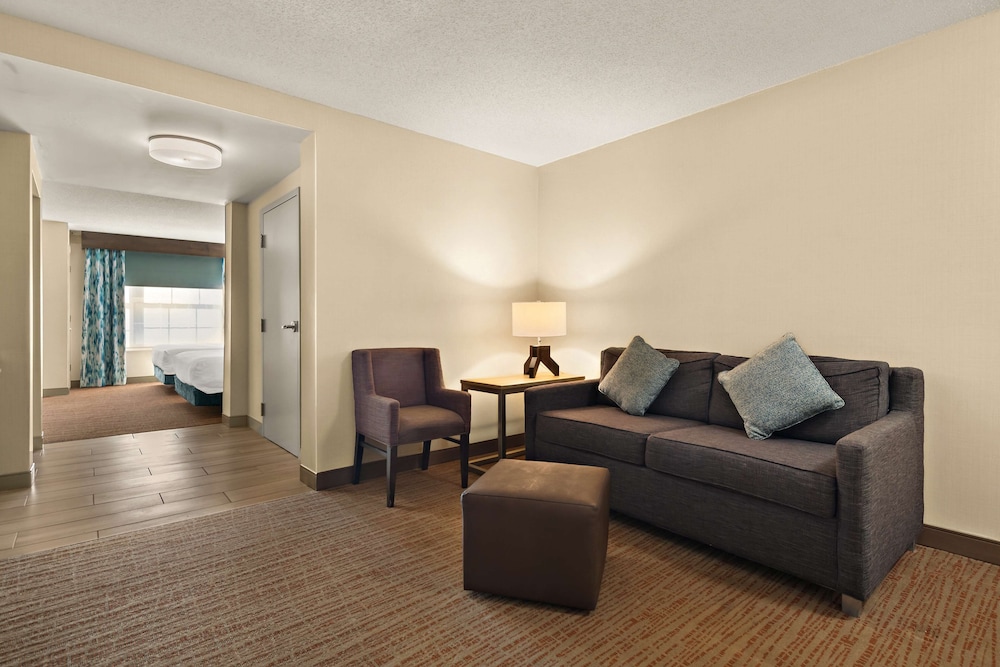 Hilton Garden Inn Williamsburg - photo 28