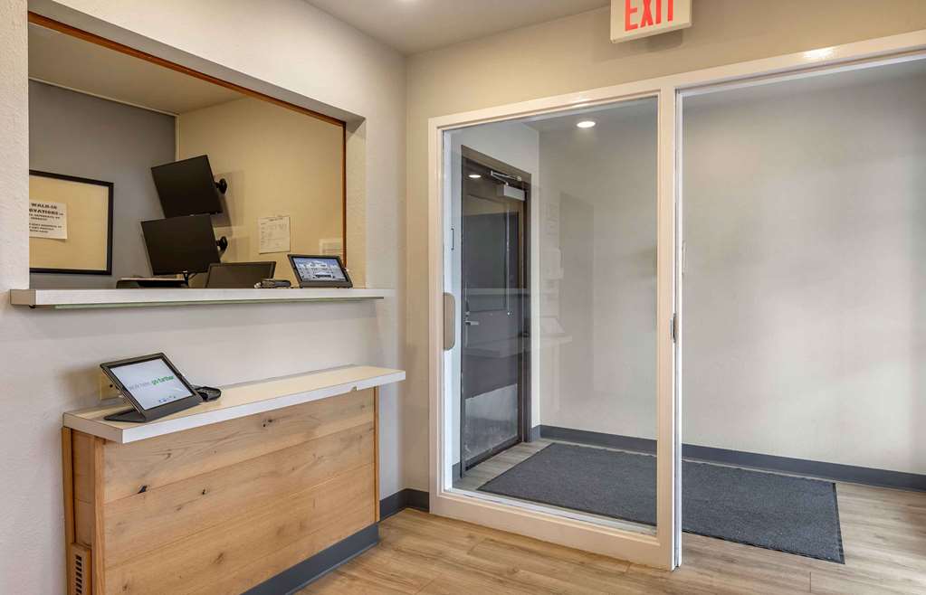 Extended Stay America Select Suites Wichita North - photo 7