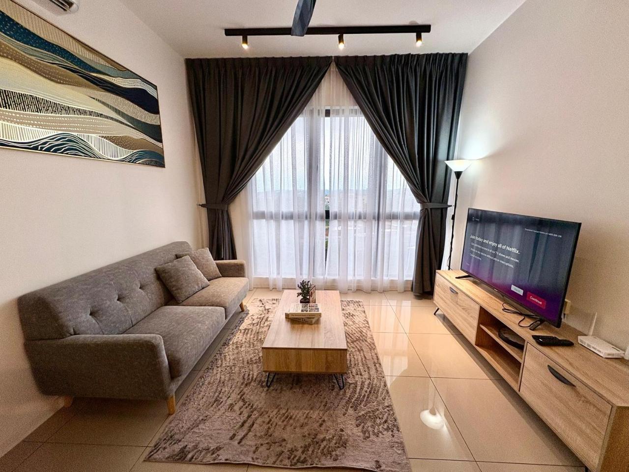 Peaceful Escape Near IOI Mall Putrajaya — 4-Star Luxury Hotel in Sepang, Malaysia