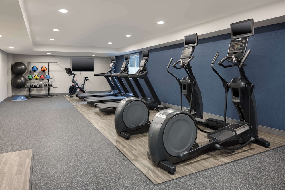 Hampton Inn & Suites Myrtle Beach Oceanfront - photo 61