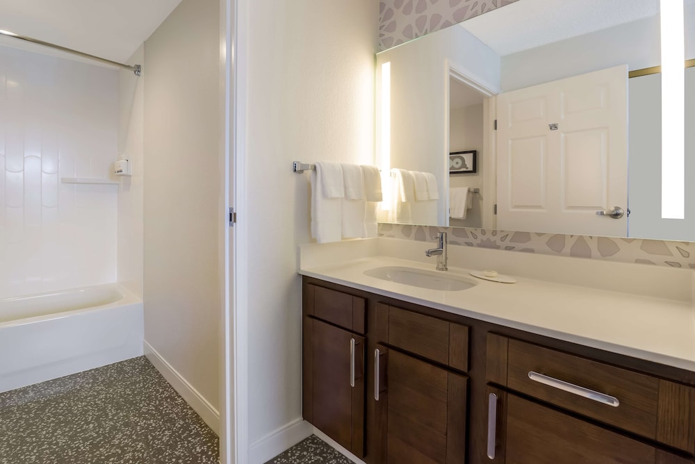 Sonesta ES Suites San Francisco Airport Oyster Point Waterfront - photo 30