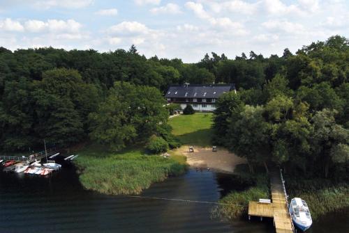 Seehotel Ichlim — hotel in Mirow