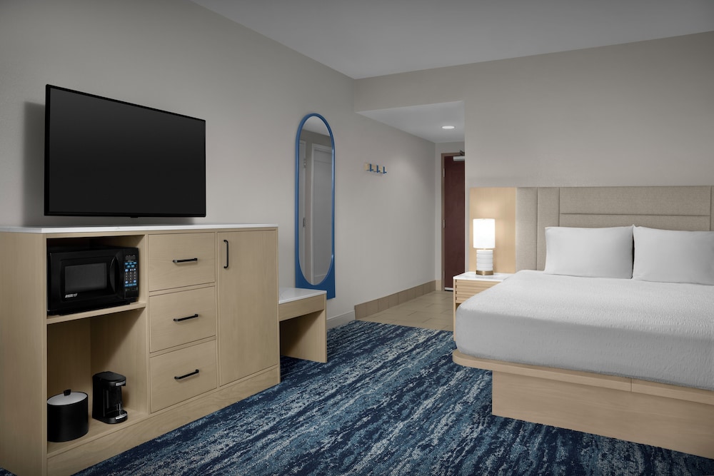 Hampton Inn & Suites Ocean City Bayfront Convention Center - photo 7
