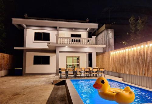 Number 8 Poolvilla Bangkok in Unknown City, Thailand