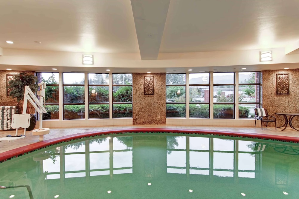 Hilton Garden Inn Seattle Issaquah - photo 32