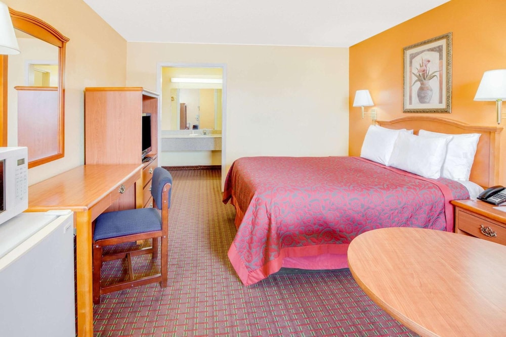 Sunrise Extended Stay - photo 11