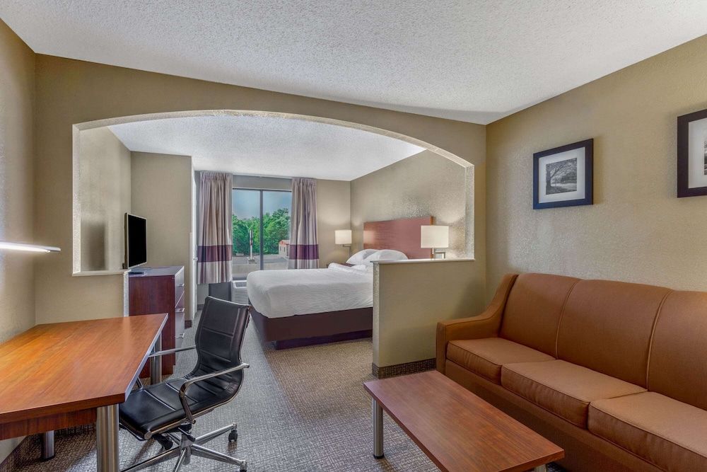 Days Inn by Wyndham Blairsville - photo 16