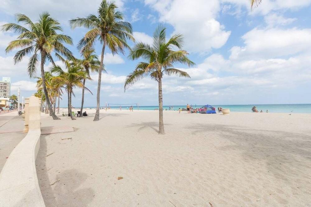 421 Studio Apartment Hollywood Beach Resort - photo 14