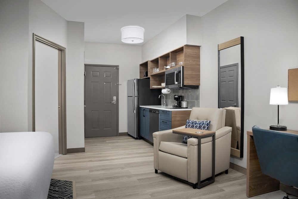 Candlewood Suites Alexandria Fort Belvoir by IHG - photo 11
