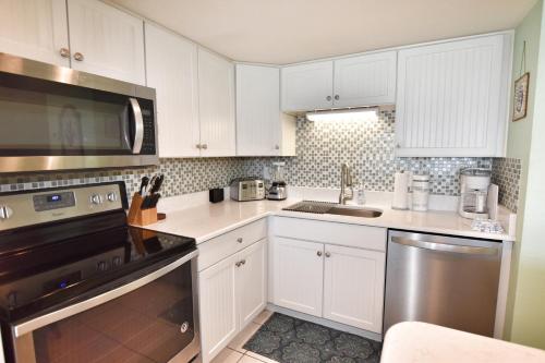 0303 Waters Edge Resort 1 Bedroom Condo by RedAwning - photo 11