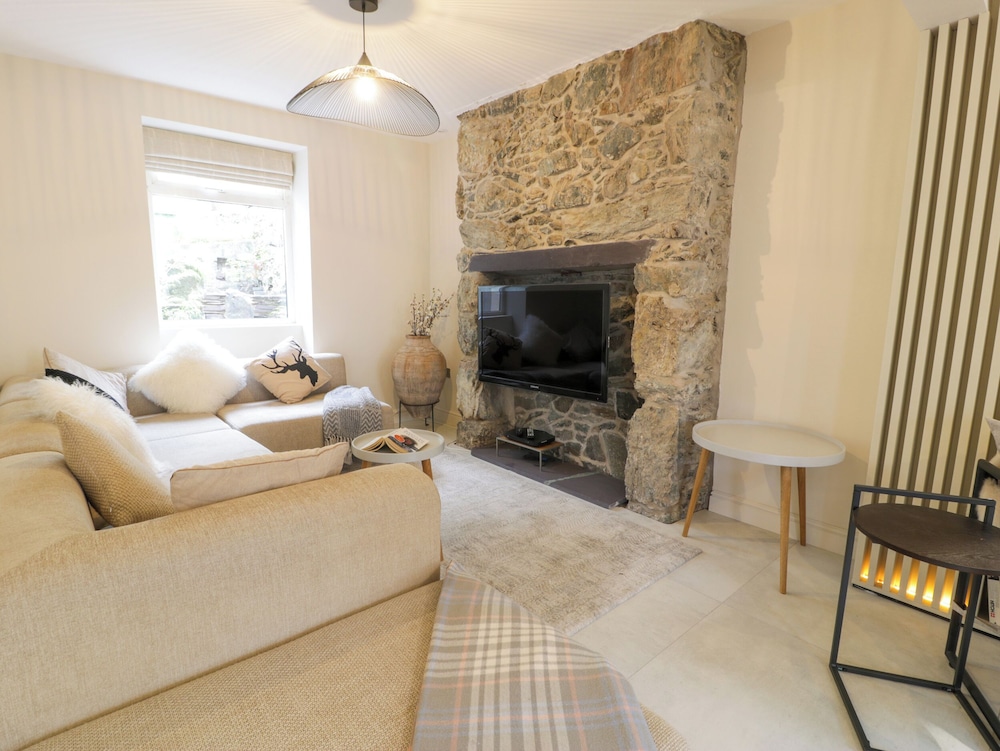 Hendre - carbon neutral hotel in Menai Bridge