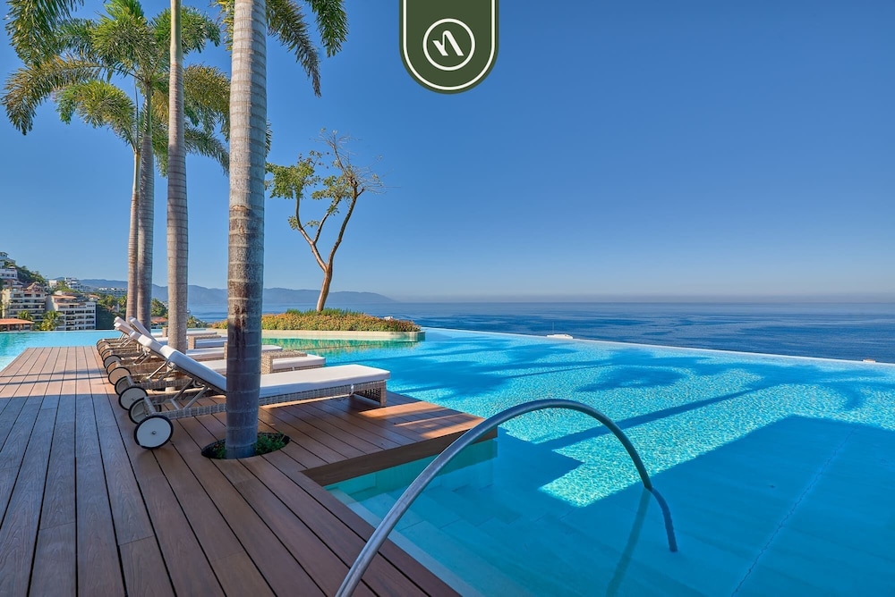 New Luxury 2bd 2ba Romantic Zone Largest Pool in PV Sea View Balcony — 4-Star Luxury Hotel in Puerto Vallarta, Mexico