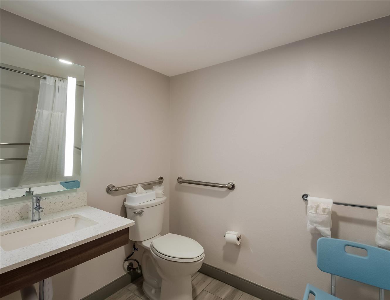 Comfort Inn Falls Church Tysons Corner - photo 9