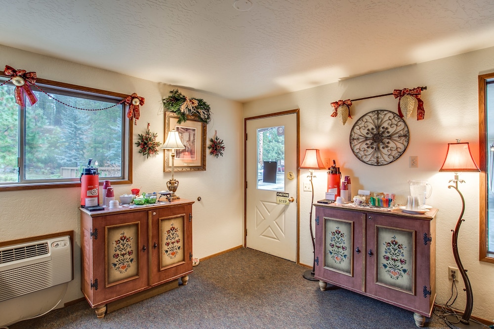 Alpine Rivers Inn - photo 2
