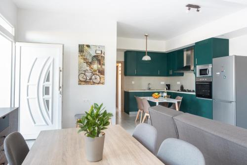V&S Luxury Apartment — 4-Star Luxury Hotel in Rethymno, Greece