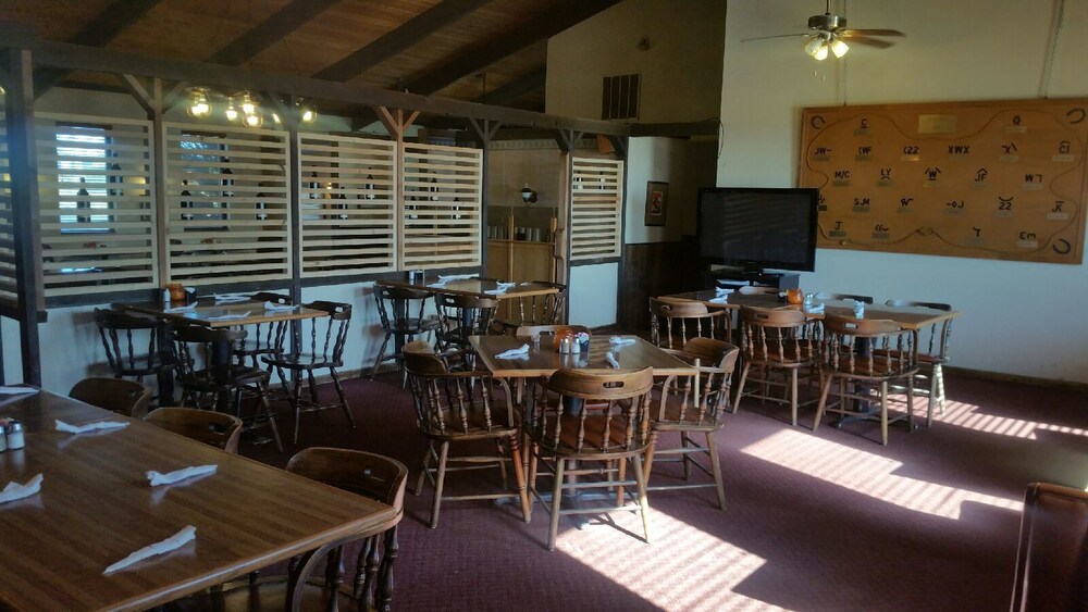Bent Fort Inn - photo 12