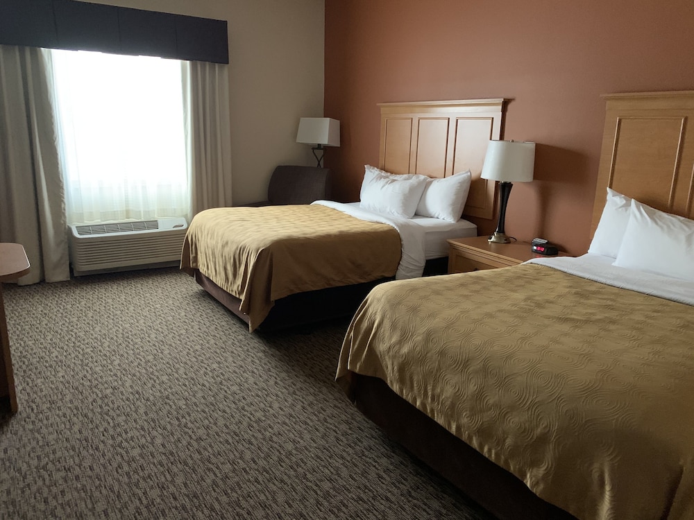 MainStay Suites Sidney Medical Center - photo 5